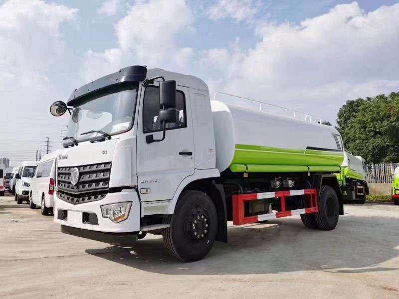 國(guó)六東風(fēng)D3 12方灑水車(chē)